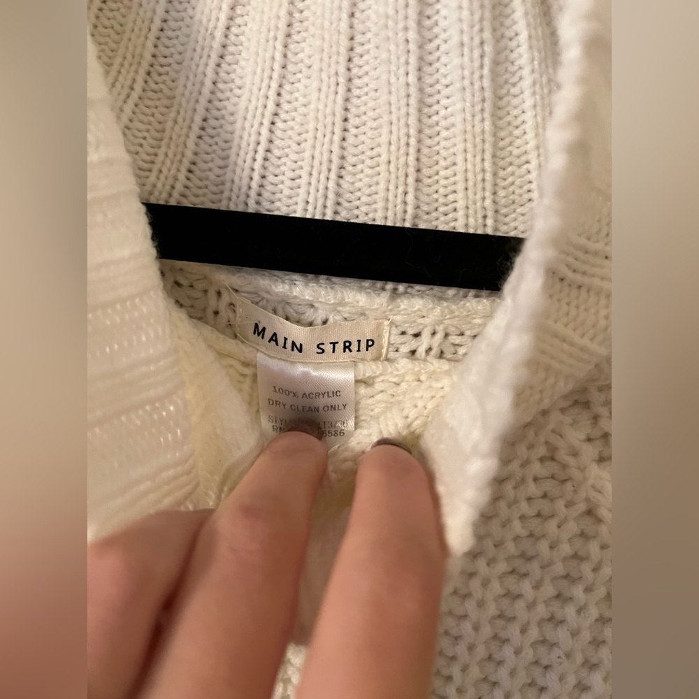 Sweater - Picture 2 of 3